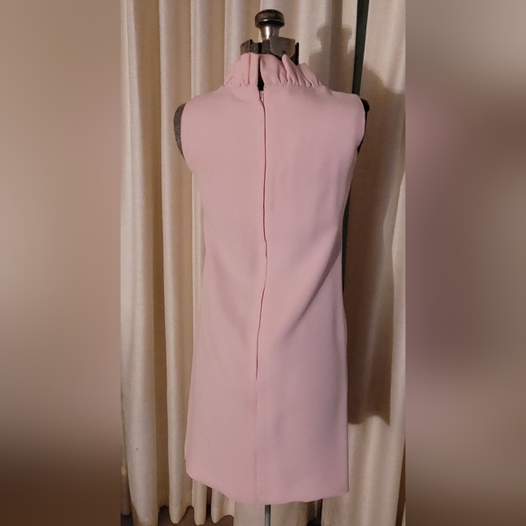 Darling Vintage Mod mini-Dress with fun feminine details!♡ - Picture 4 of 6